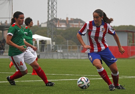 Temp. 2014-2015. Rocío Gálvez durante el partido ante el Athletic Club